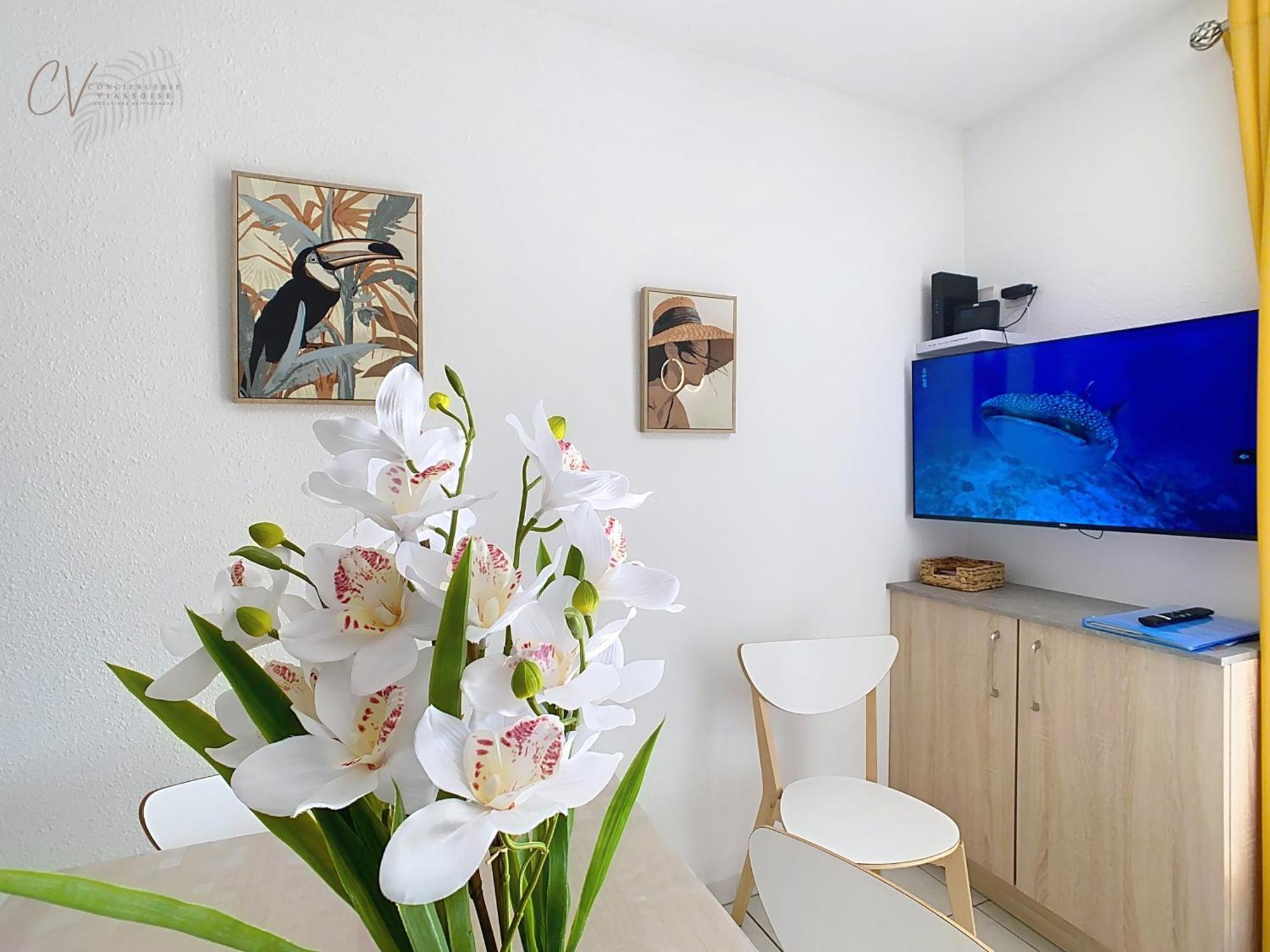 Petit Coin De Paradis Dans Residence Avec Piscine 비아스 외부 사진